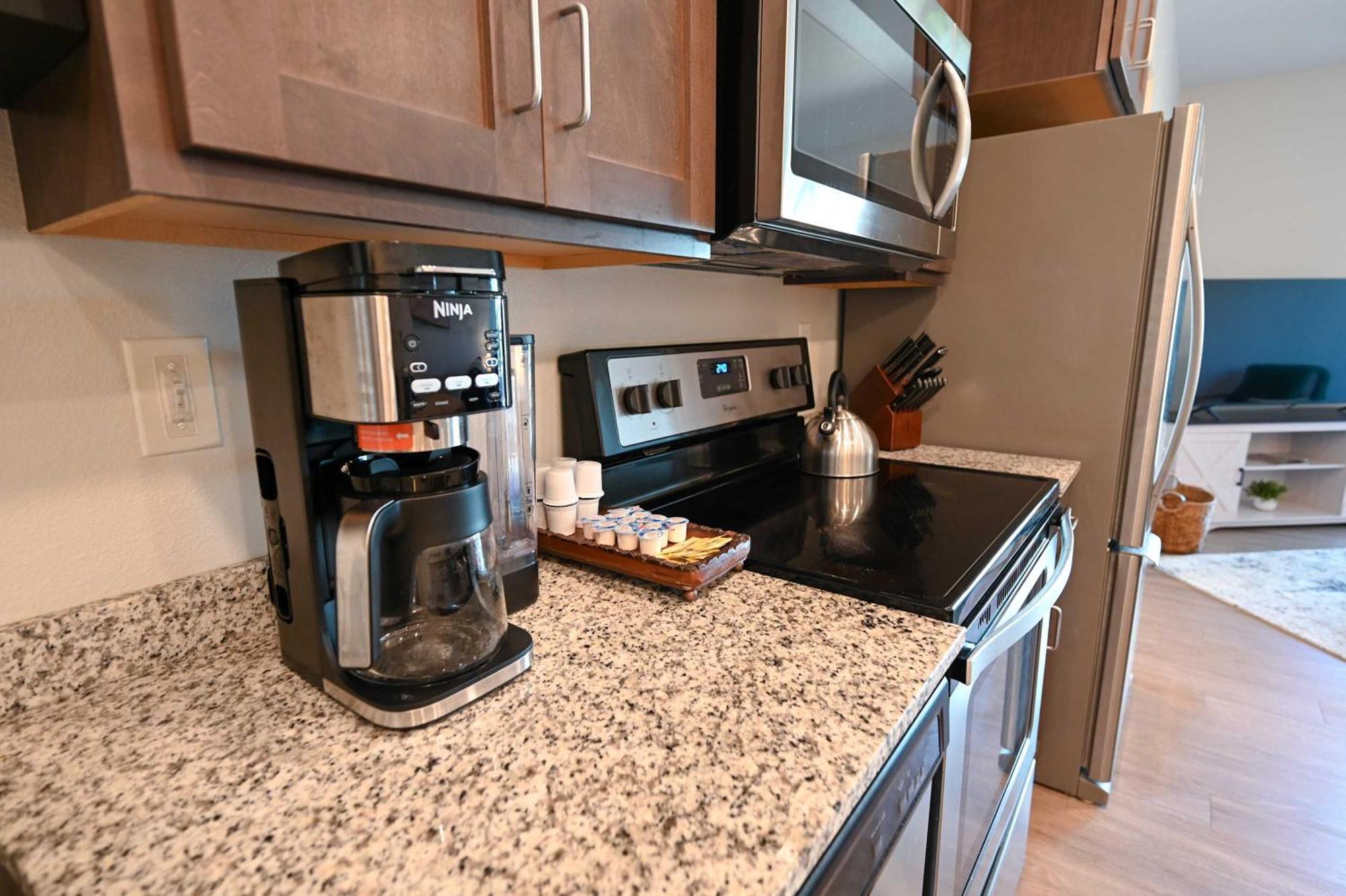 2 Bedroom Brand New Apartment Near Mayo, Park Free Rochester Luaran gambar